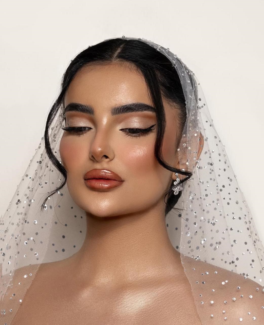 مكياج عروس من خبيرة المكياج السعودية وعد عبد الرحمن المعروفة بـ وعد بيوتي