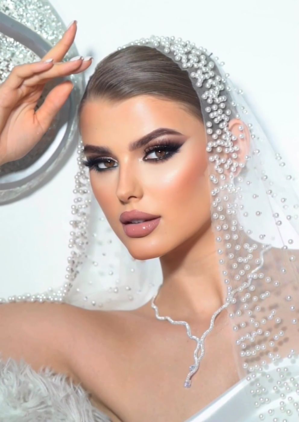 مكياج عروس من خبيرة المكياج ريناد فواز