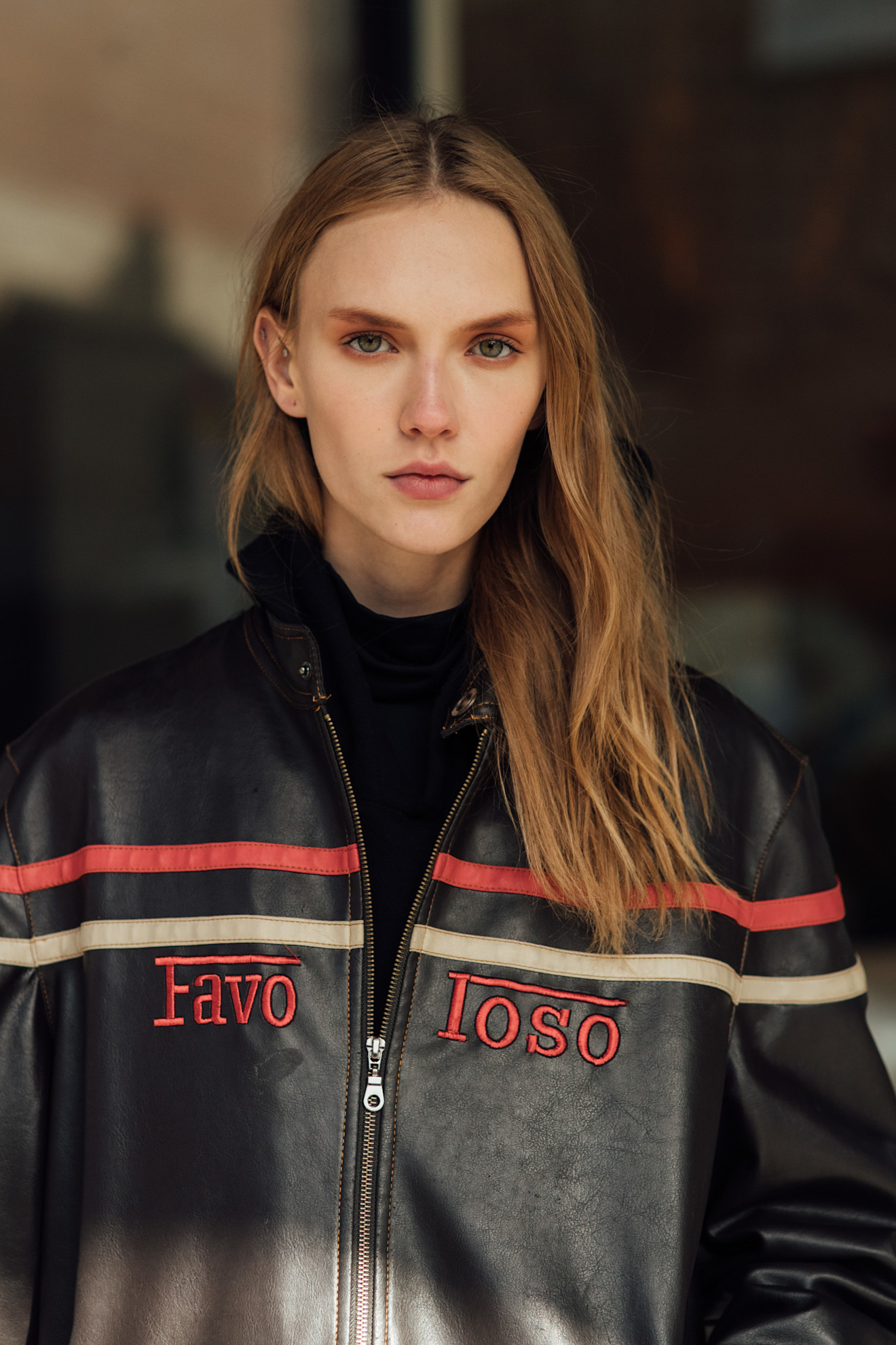 مكياج عيون سموكي ومرجاني