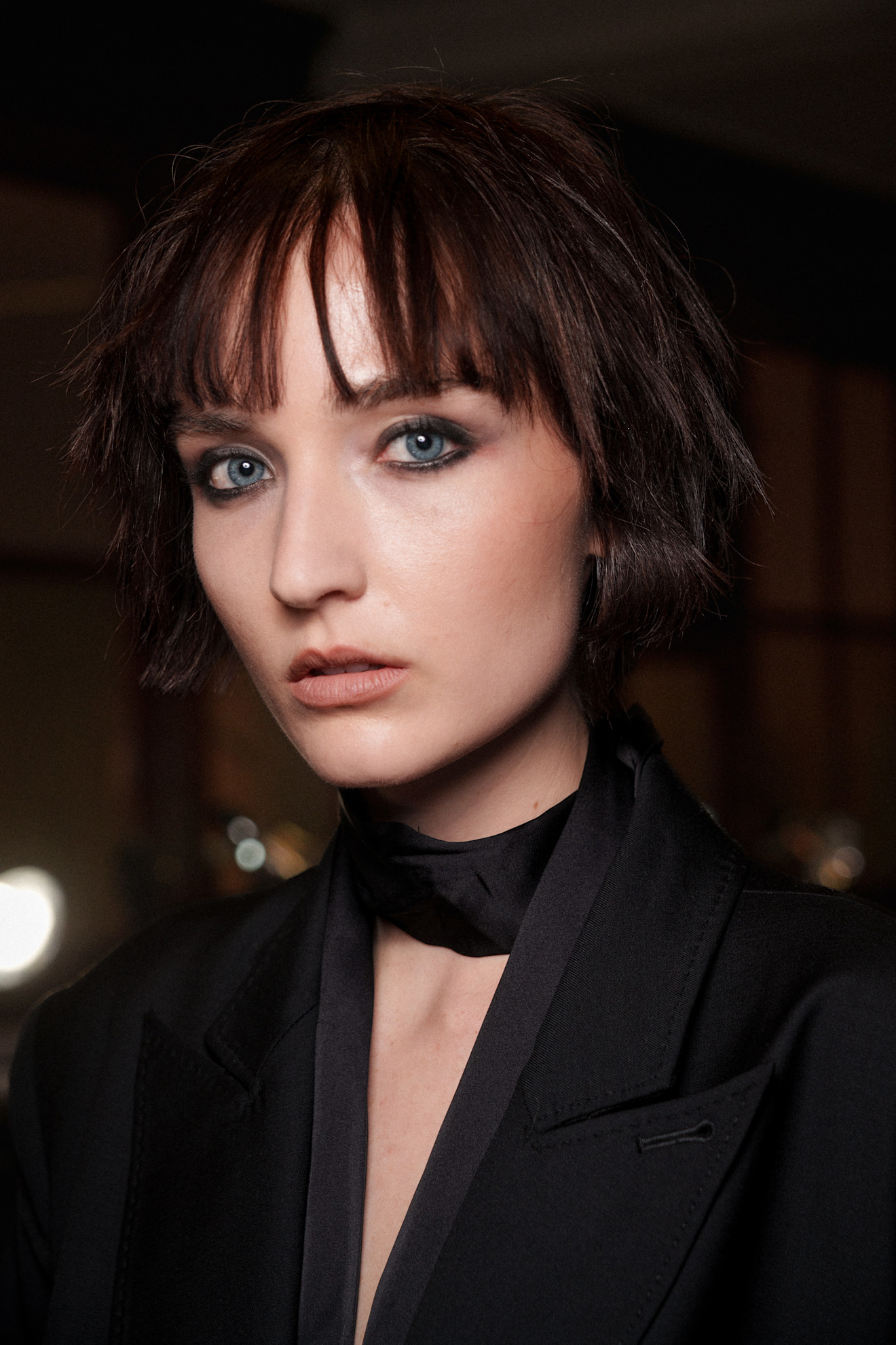 مكياج عيون مجنح وسموكي من دار Boy London