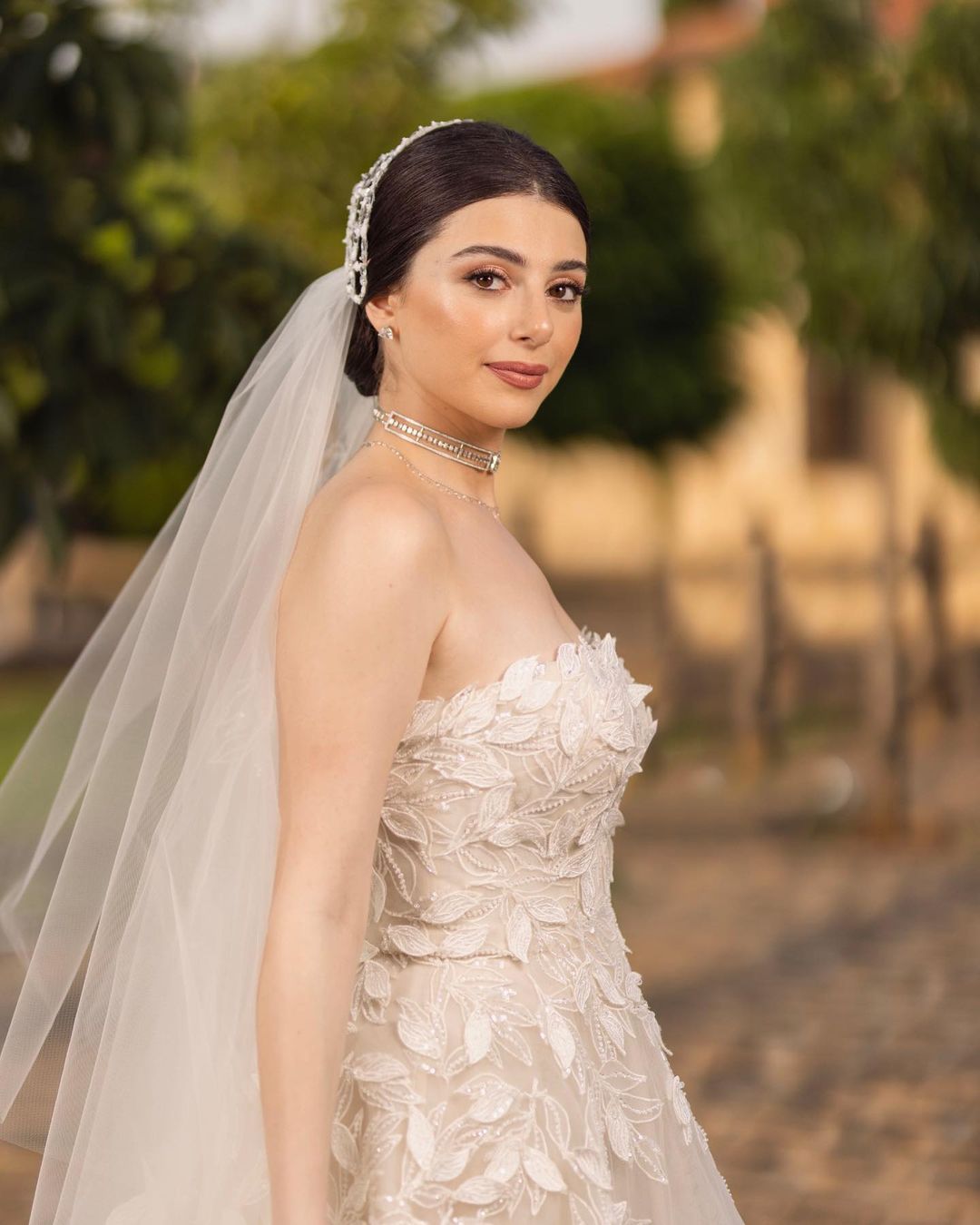 إطلالة ماريتا الحلاني خلال حفل زواجها