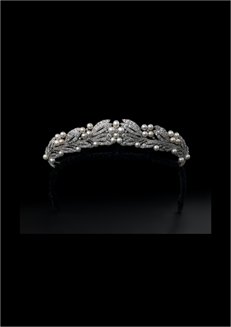 من  مجموعة كارتييه العريقة