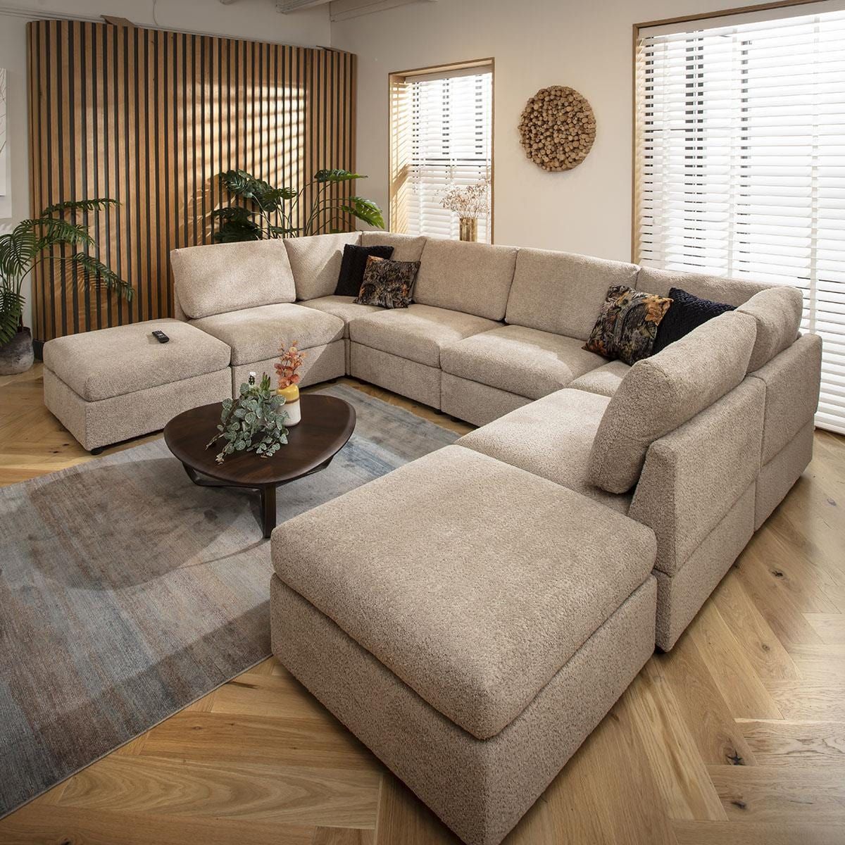 من أخطاء شراء الأثاث، هو نسيان قياس باب المدخل