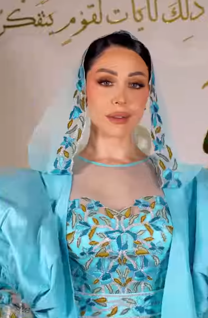 من إطلالة هيا كرزون في عقد قرانها