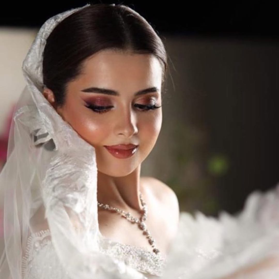 من اطلالات العرايس بمكياج خبيرة التجميل السعودية مها الشلوي