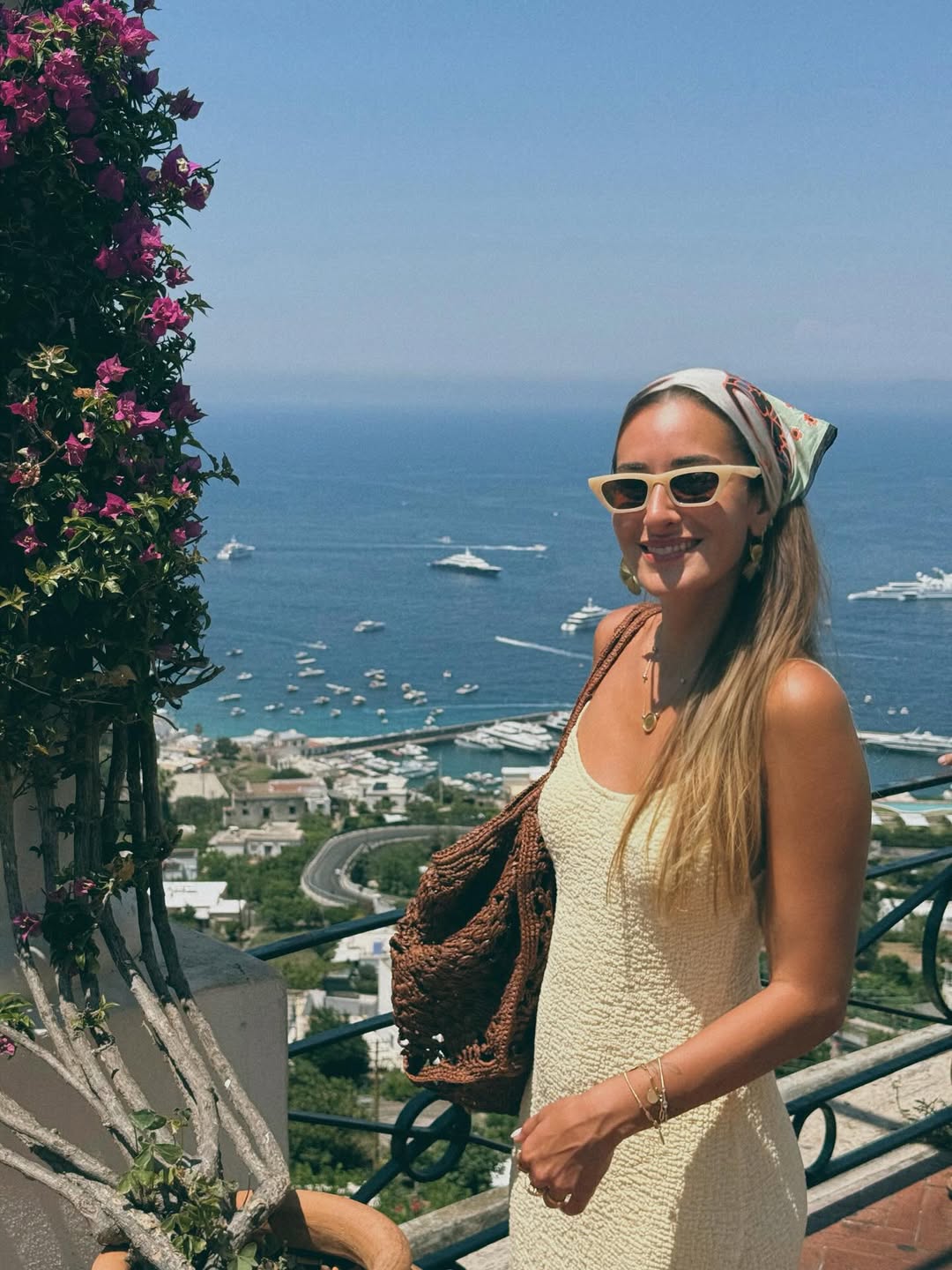 من اطلالة امينة خليل في شهر العسل