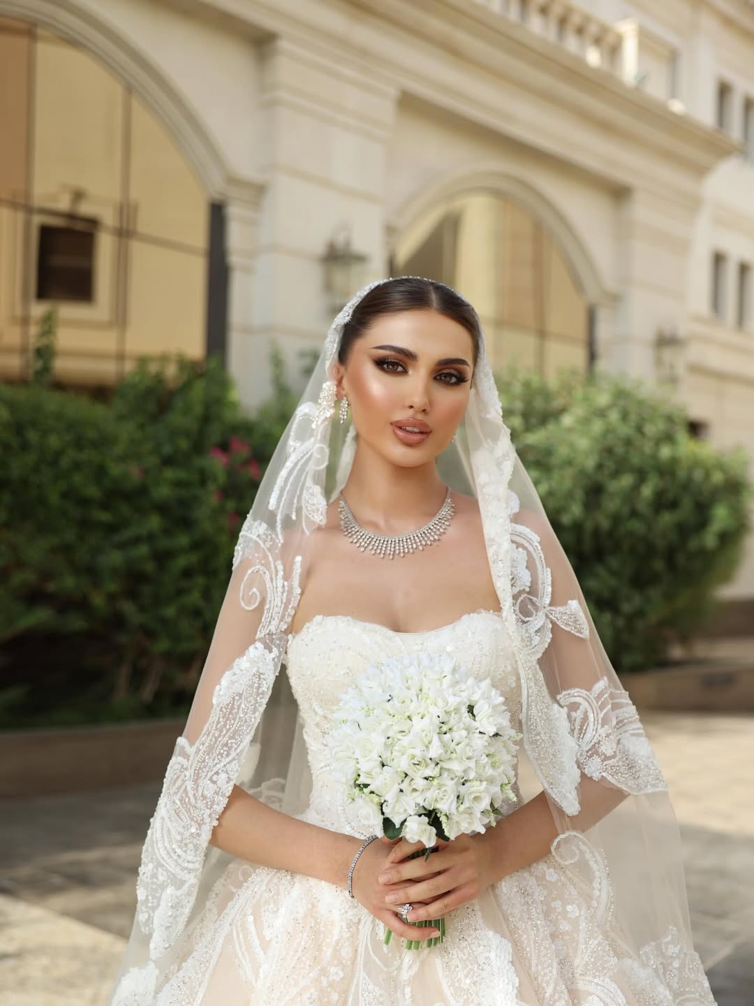 من تسريحات خبيرة ومصففة الشعر المتخصصة في تسريحات العرايس نرجس مصطفى