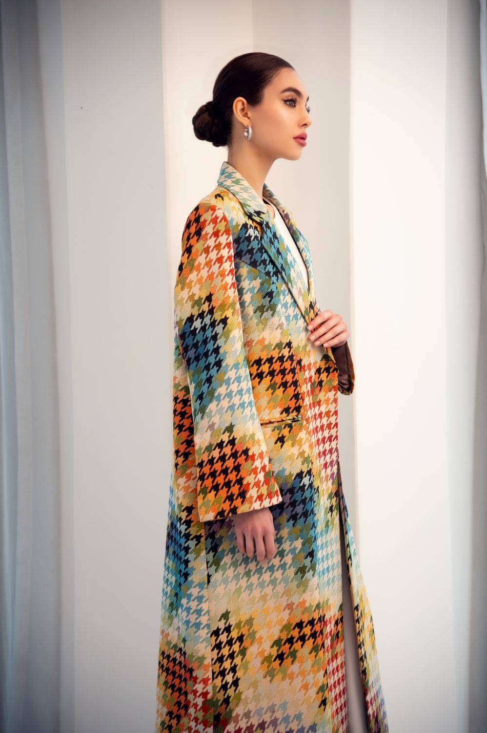 من تصاميم المجموعة الجديدة من المصممة رشا بلال لموسم رمضان وعيد 2026