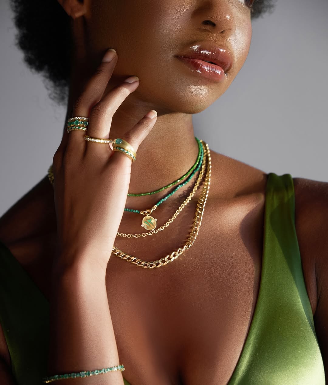 من تصاميم علامة THHABA