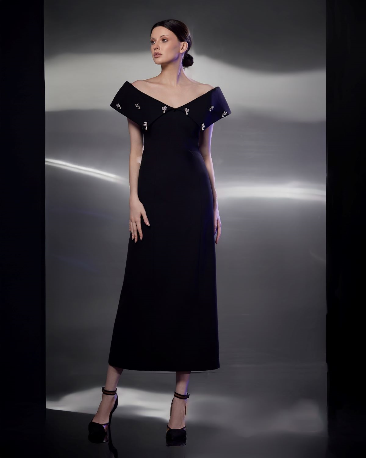 من تصاميم مصممة الازياء فاطمة ابراهيم مؤسسة علامة VONAVO