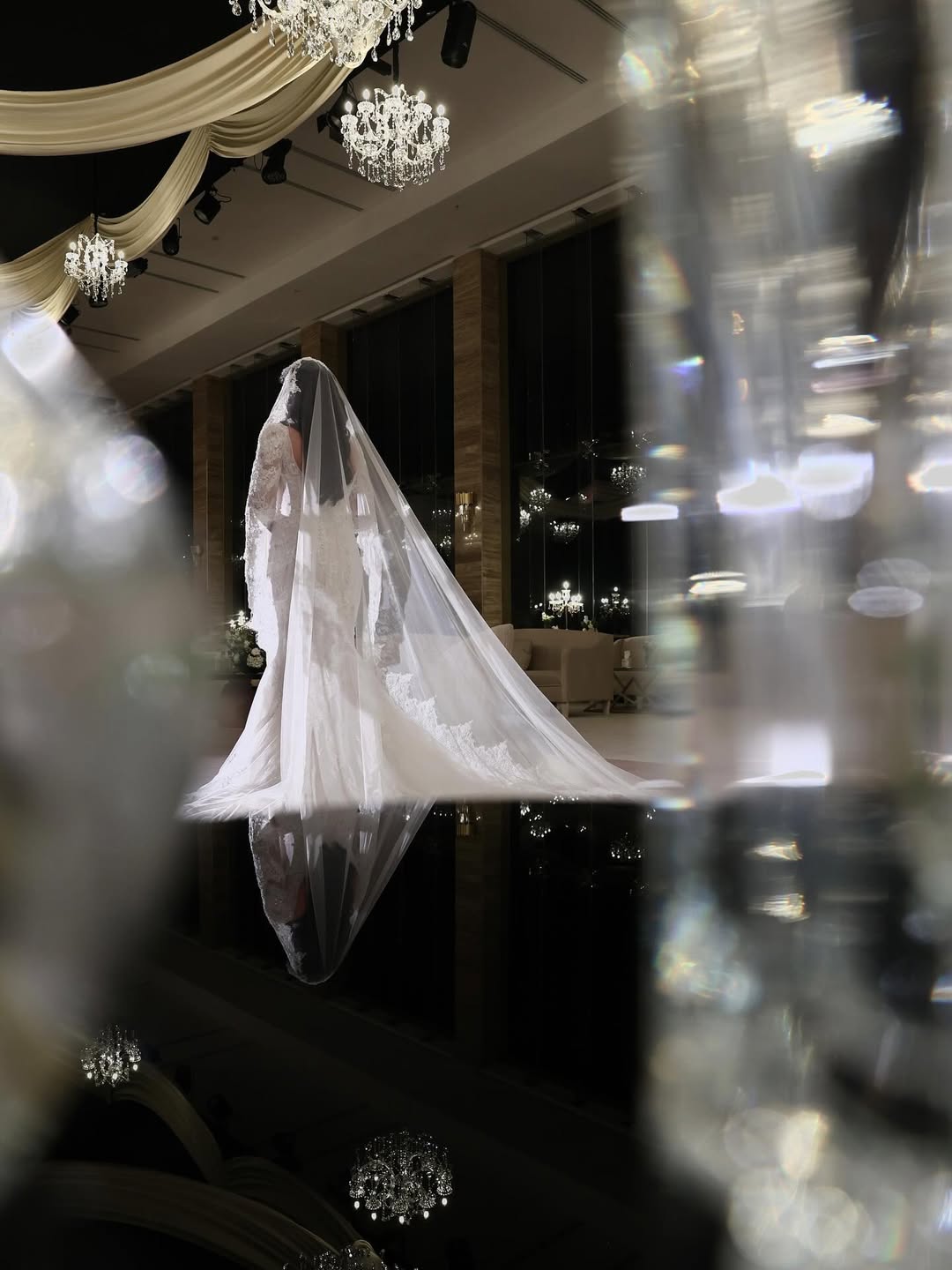 من تصوير الأعراس من المصورة منى الباز