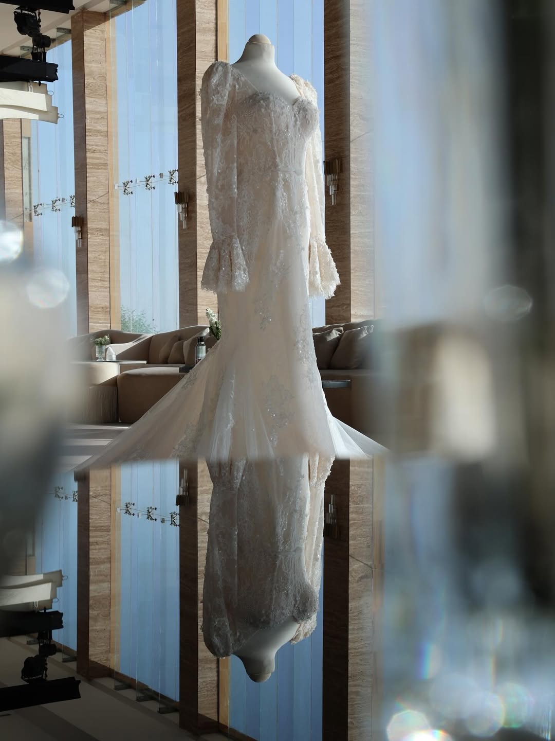 من تصوير الاعراس بكاميرا المصورة منى الباز