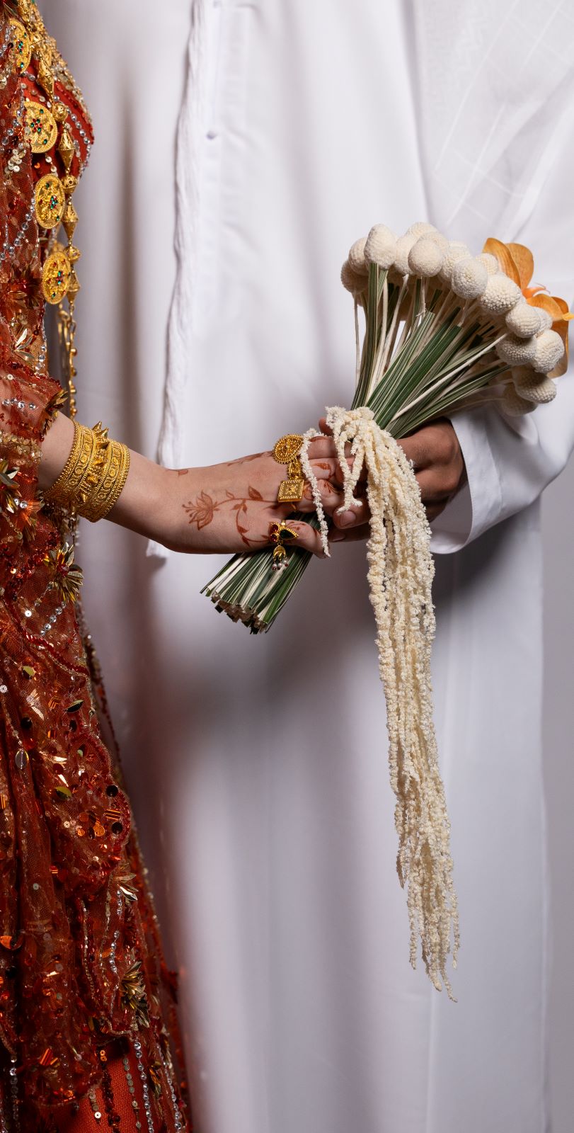 من تصوير المناسبات التقليدية بكاميرا المصورة حنان المرزوقي