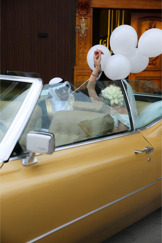 من تصوير حفلات الزفاف بكاميرا المصورة ابرار العدوان