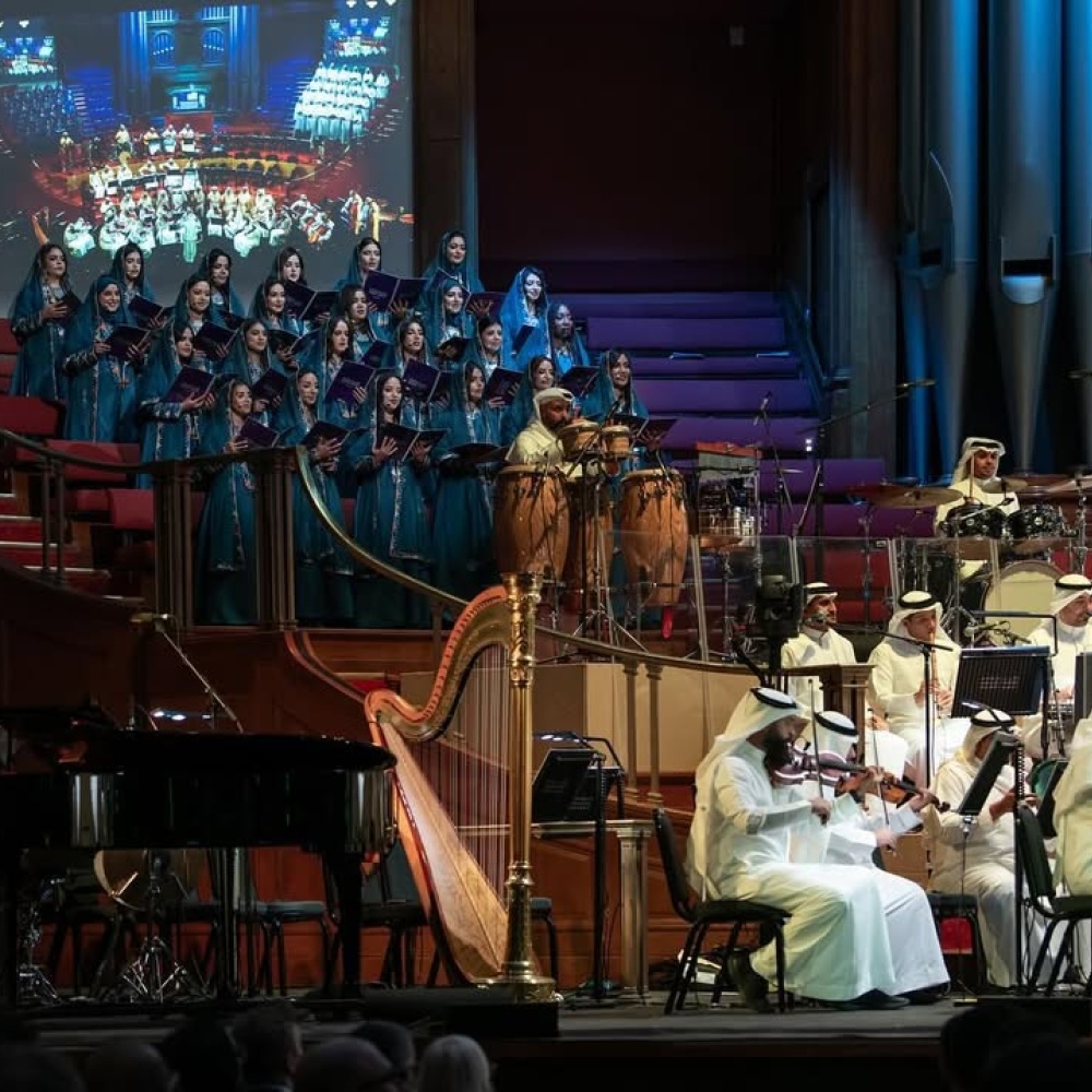 من حفلات روائع الأوركسترا السعودية في لندن الصورة من حساب الموسيقية عبير بالبيد