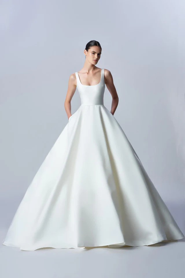 من عروض إيلي صعب لخريف 2026