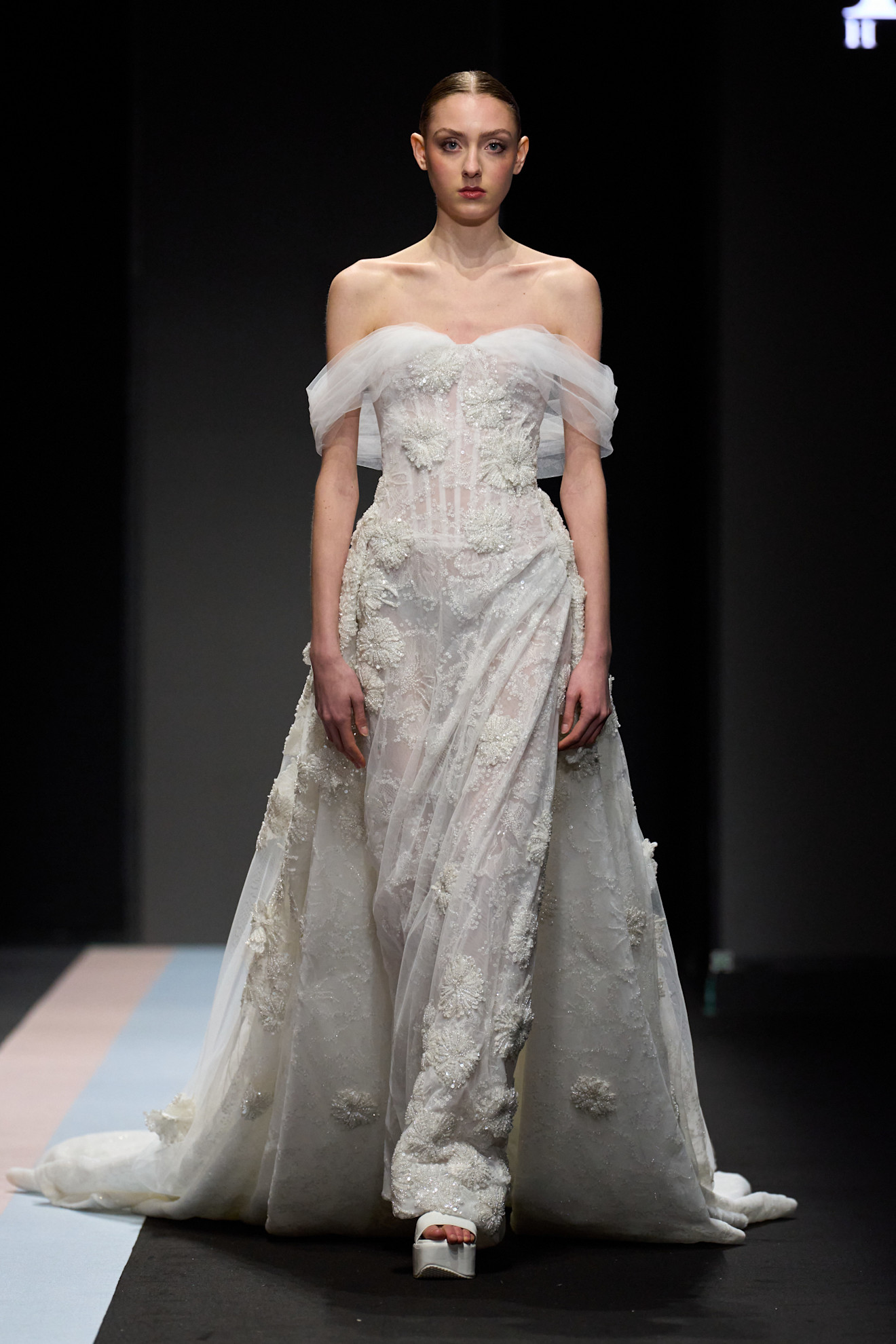 من عروض Hazar Couture لربيع 2027