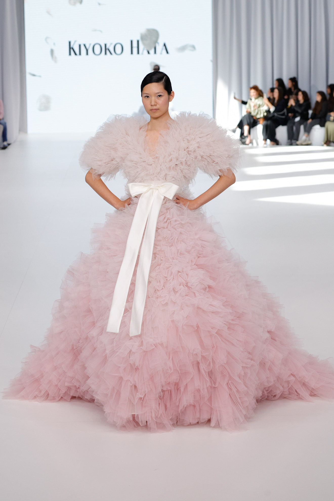 من عروض Kiyoka Hata لربيع وصيف 2027