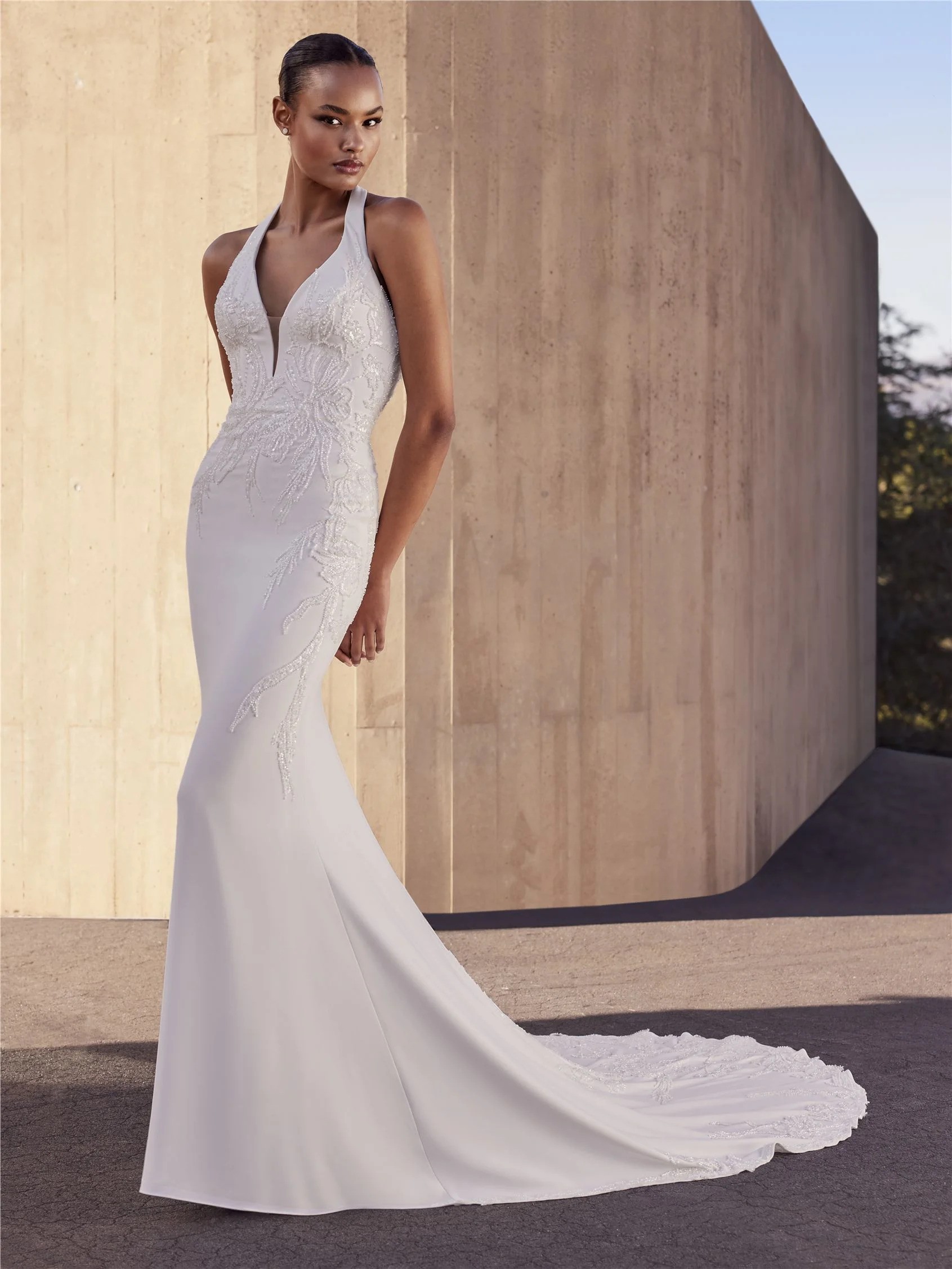 من عروض pronovias العرائسية