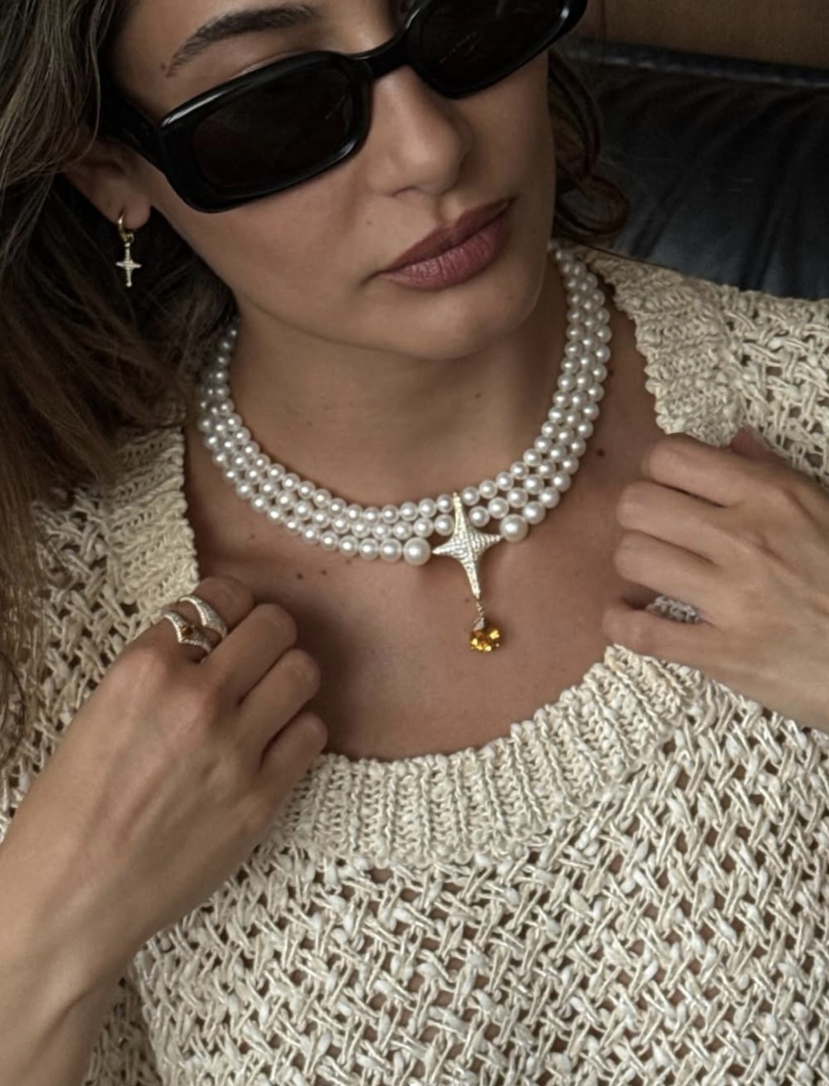 من عقد لؤلؤ تقليدي إلى عقد عصري بإضافة هالة للسيف من علامة OFA