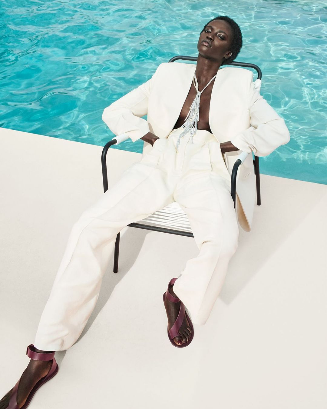 من تعاون ‏"فيكتوريا بيكهام" ‏Victoria Beckham‏ ‏مع Mango عام 2024