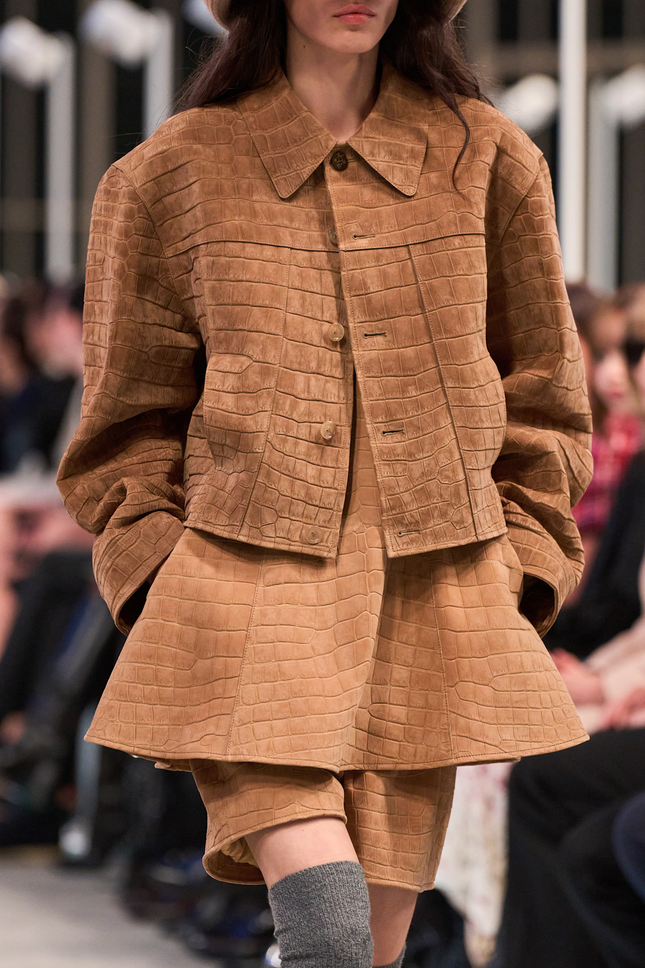 من مجموعة الأزياء الجاهزة Louis Vuitton لخريف وشتاء 2025