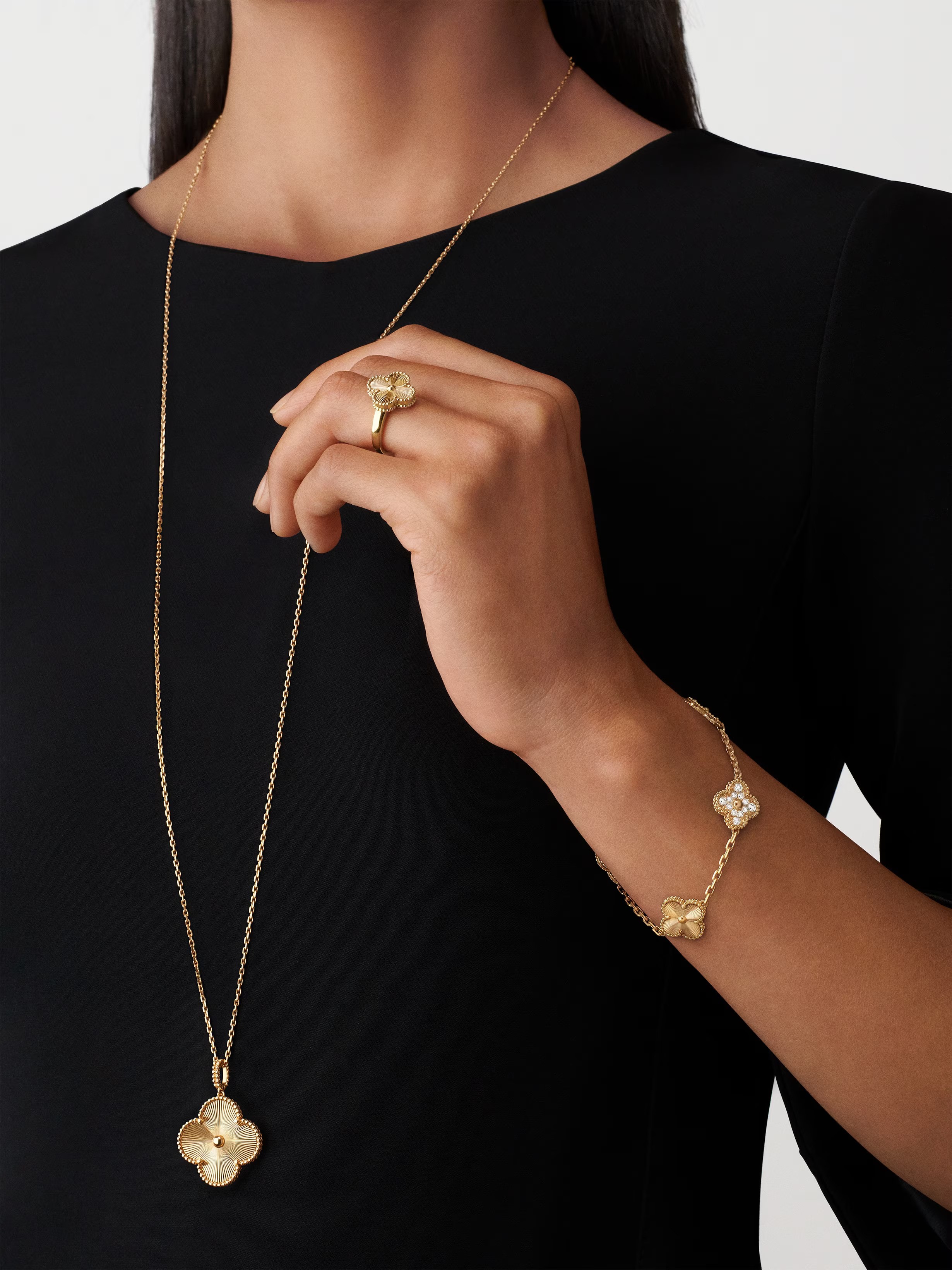 من مجموعة Alhambra لدار VanCleef &Arpels