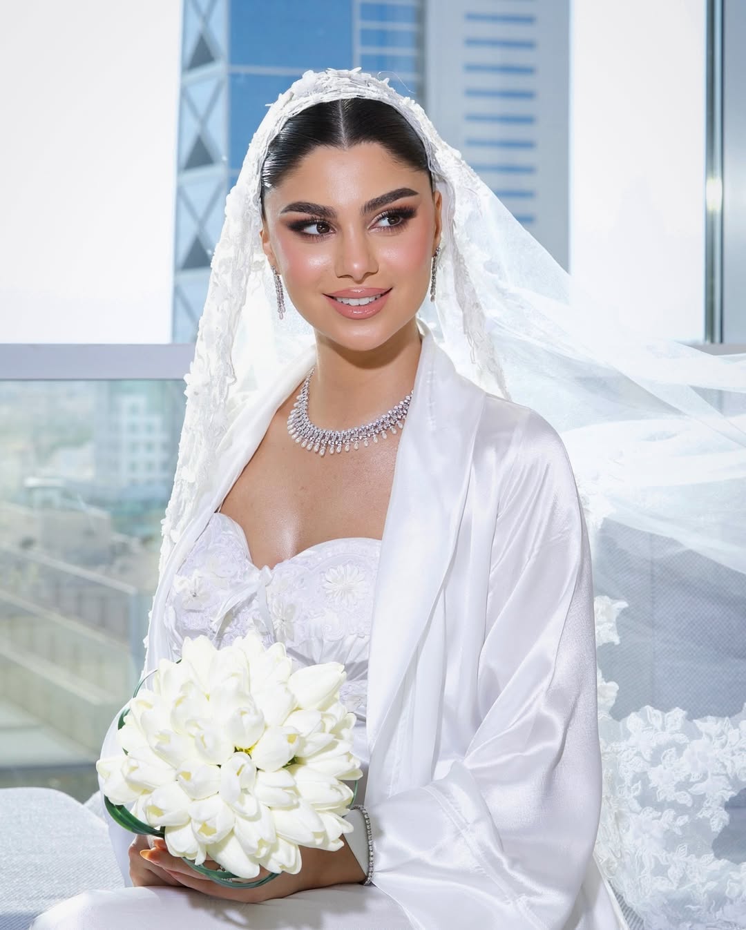 من مكياج العرايس من الميك أب أرتست السعودية جميله فايز