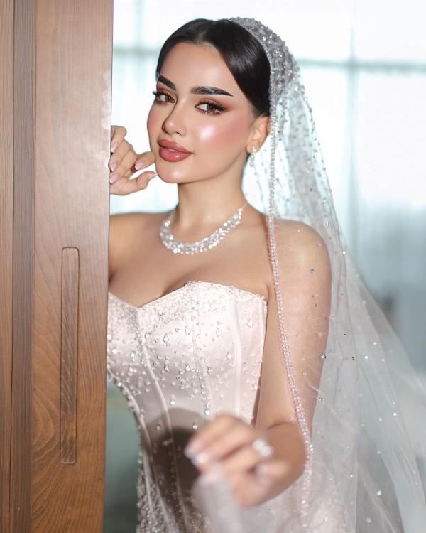 من مكياج العرايس من الميك أب أرتست هند سعود