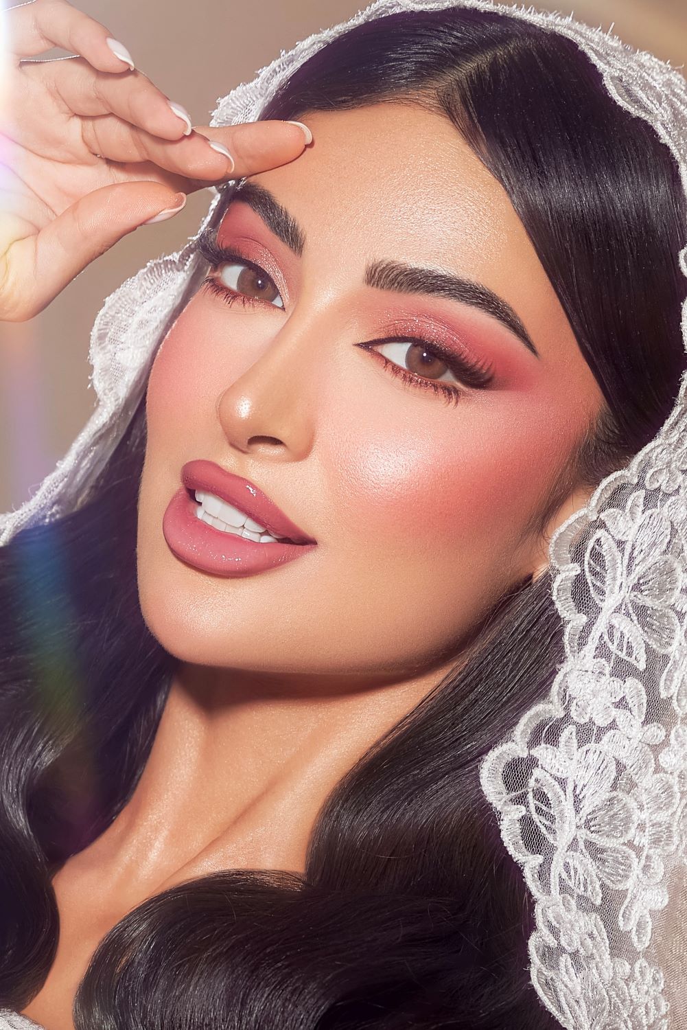 من مكياج العرايس من الميك اب أرتست فاطمه حسن