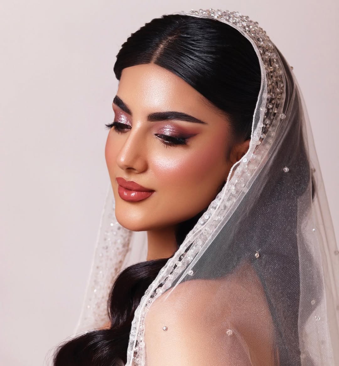 من مكياج العرايس من خبيرة التجميل السعودية مها الشلوي