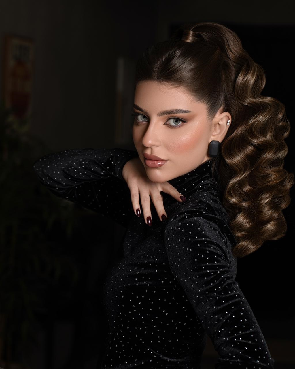 من مكياج الميك اب ارتست نجلاء الحميد