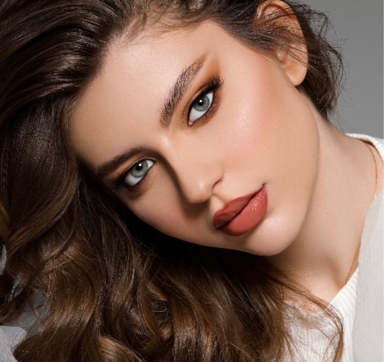 من مكياج الميك اب ارتست هيفاء المرشود