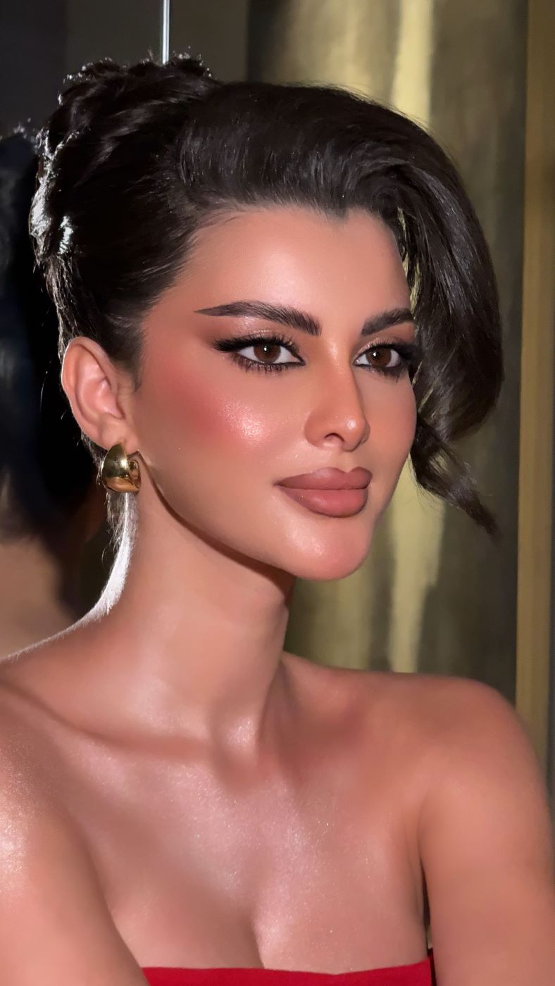 من مكياج خبيرة التجميل السعودية ابتسام الحربي