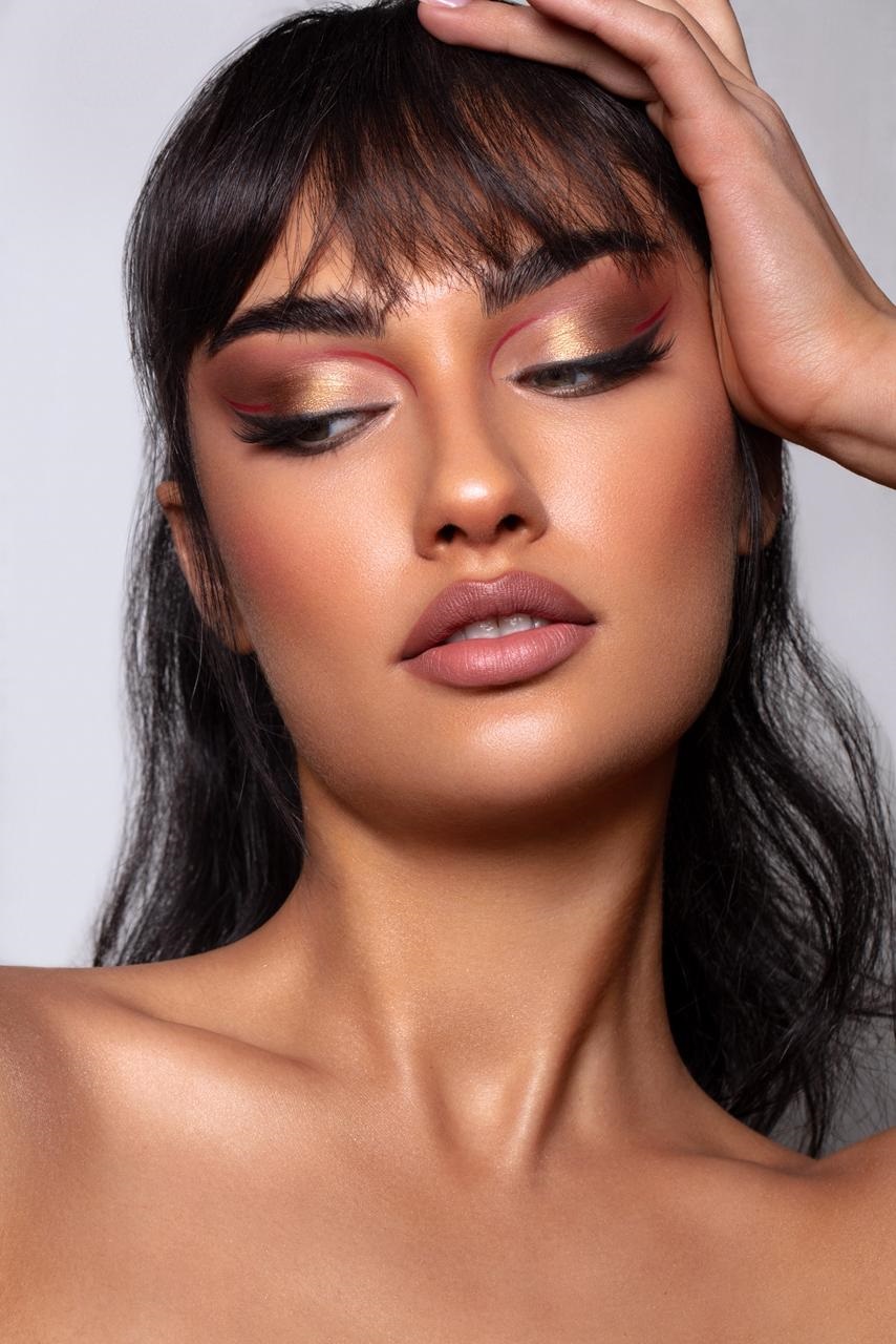 من مكياج خبيرة التجميل السعودية ندى ناصر