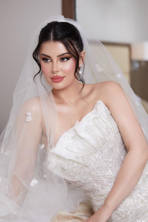 من مكياج خبيرة التجميل المتخصصة في مكياج العرايس جلاء الأزهري