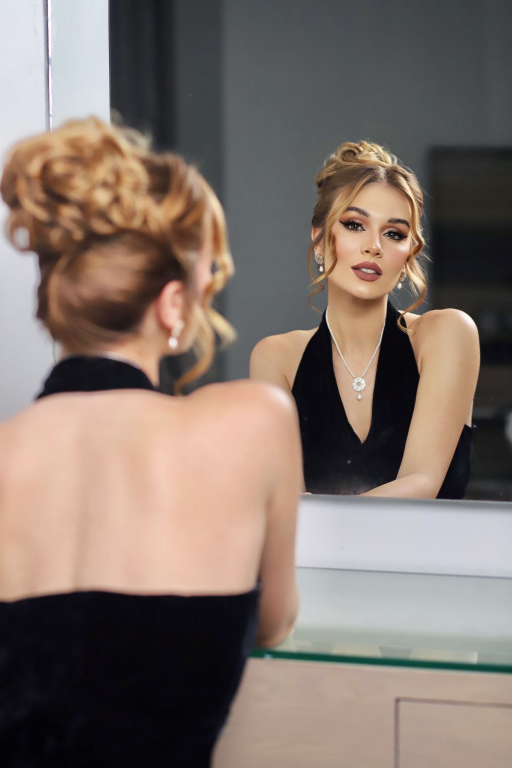 من مكياج خبيرة التجميل بيان البطحي