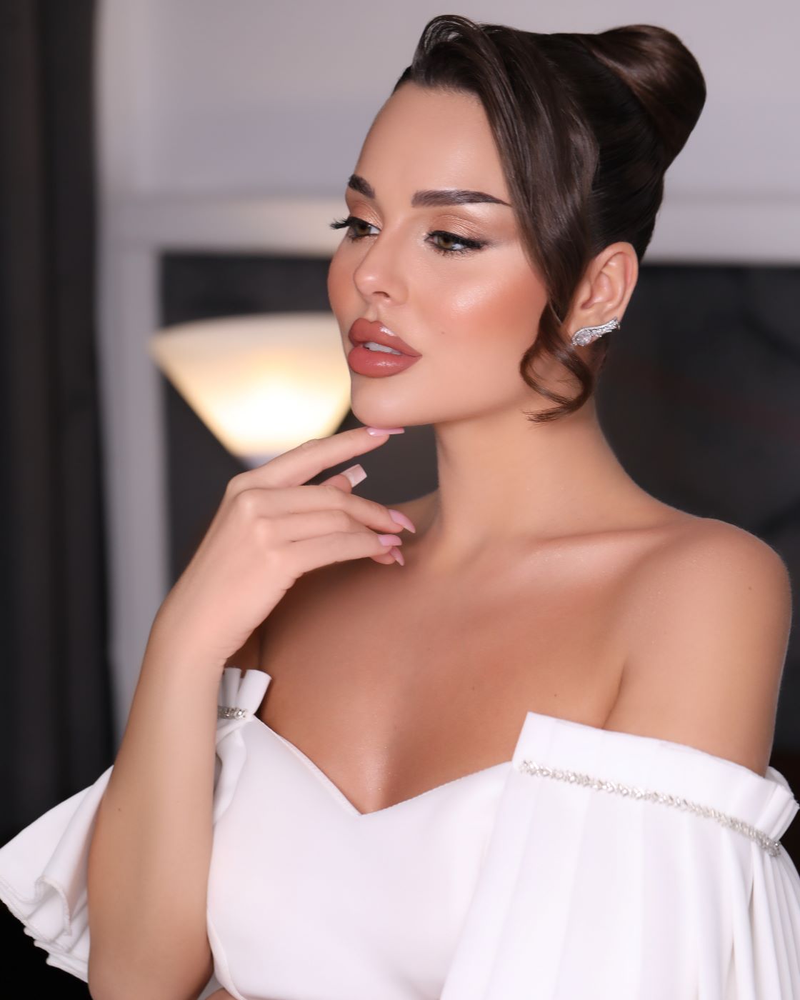 من مكياج خبيرة المكياج المتخصصة في مكياج العرايس نوره محمد المعروفة بـ نوره بيوتي