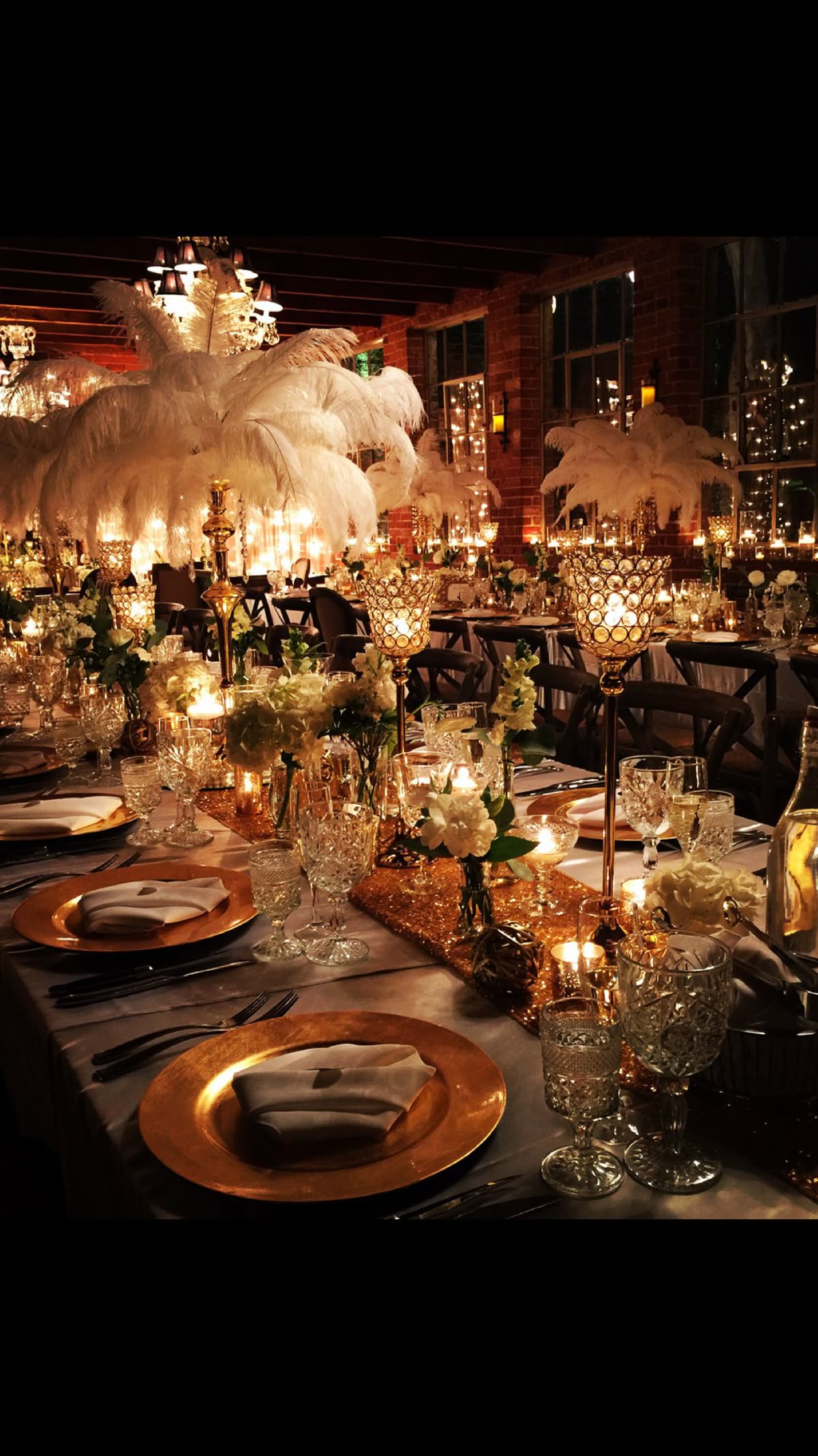 من وحي الآرت ديكو بالذهبي- الصورة من  Pinterest