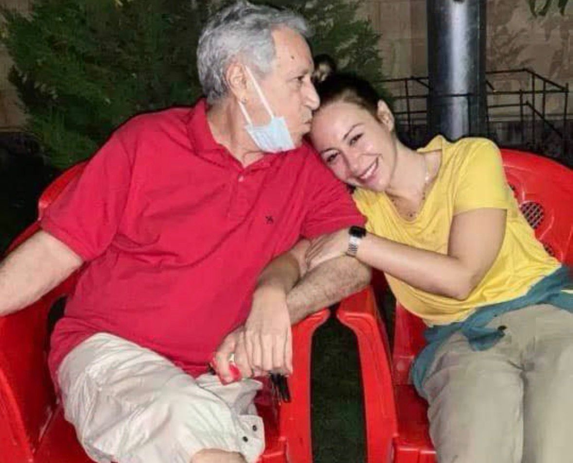 منة مع والدها هشام شلبي