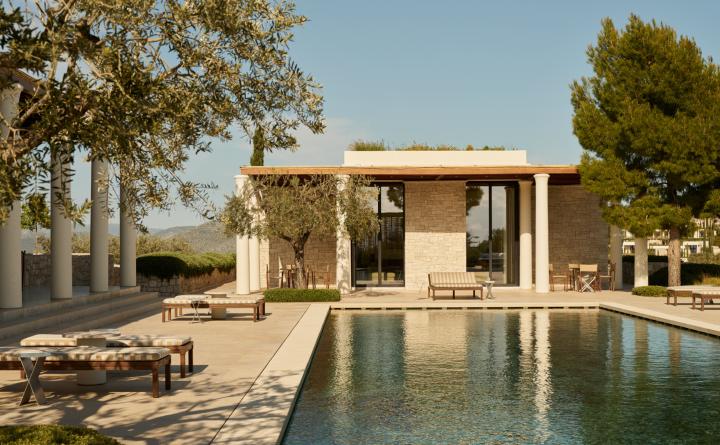 منتجع أمانزوي Amanzoe بورتو هيلي، اليونان