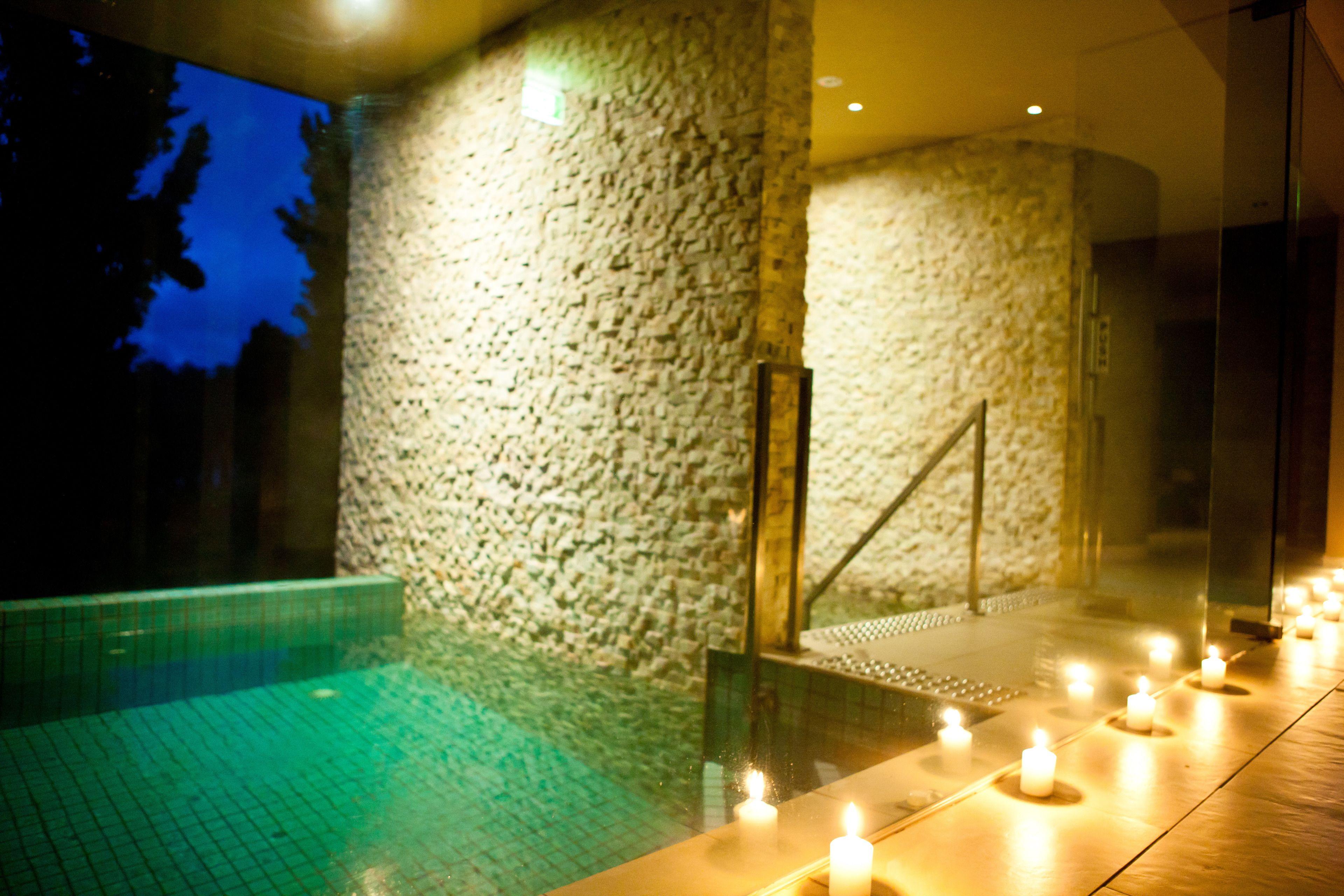 منتجع بيبر مينيرال سبرينغز Pepper Mineral Springs Retreat، هيبورن سبرينغز، أستراليا