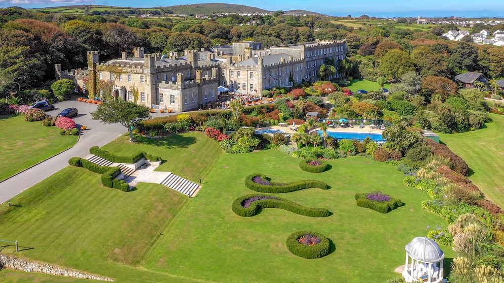 منتجع تريجينا كاسل Tregenna Castle Resort، سانت آيفز، كورنوال