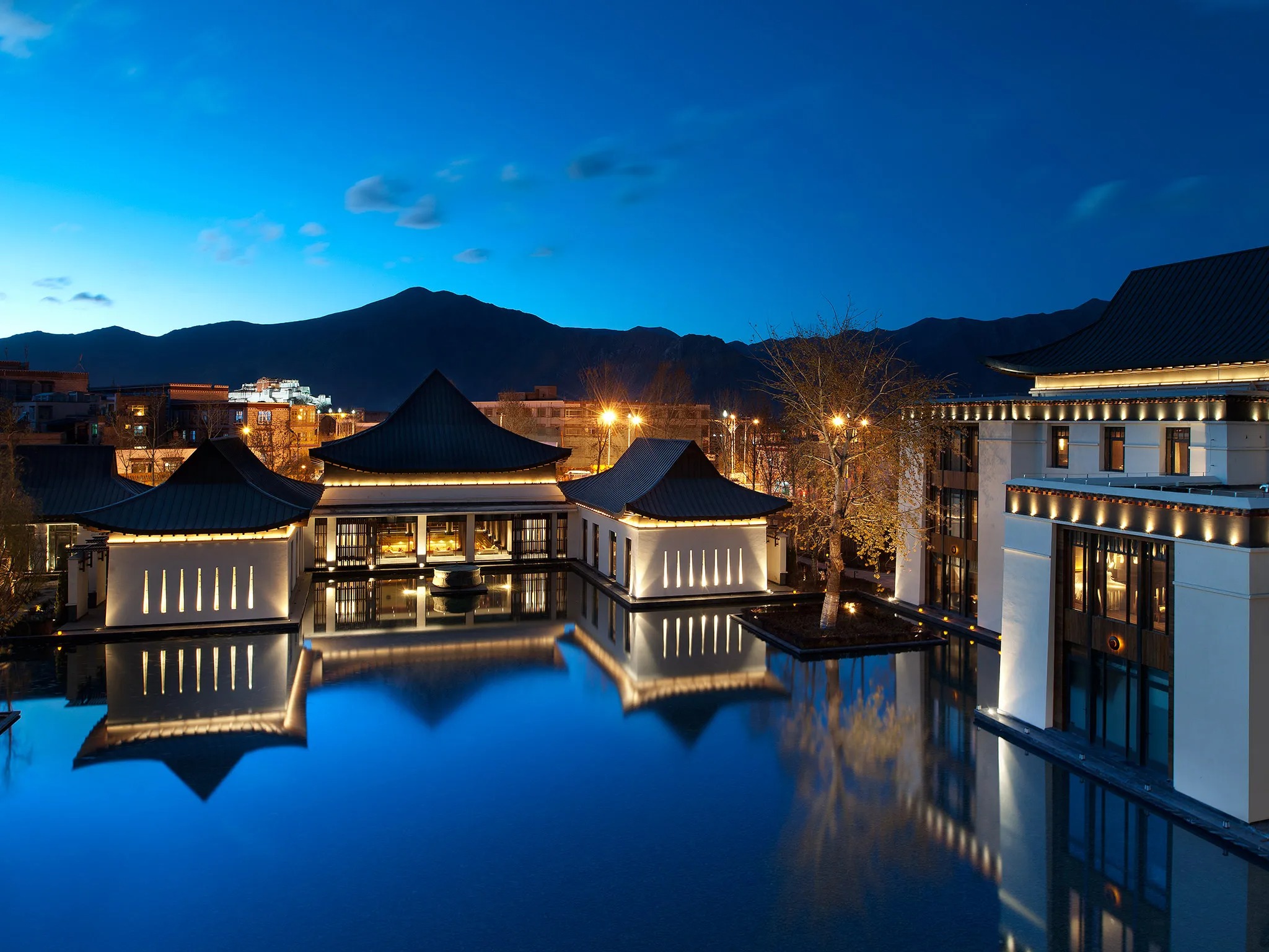 منتجع سانت ريجيس لاسا St. Regis Lhasa Resort، التبت