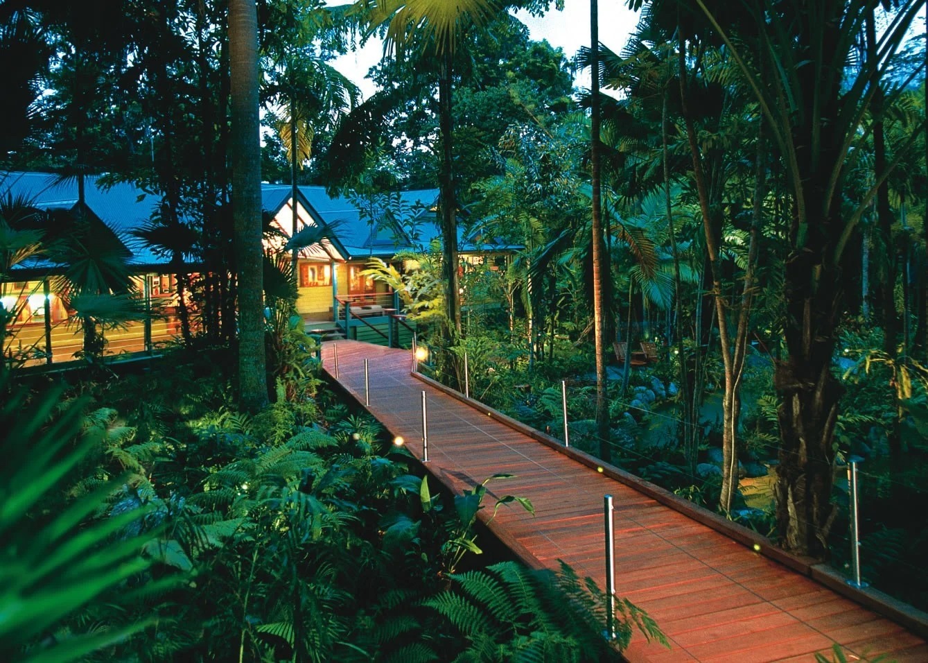 منتجع سيلكي أوكس لودج آندهيلينج ووتر سبا Silky Oaks Lodge & Healing Water Spa، غابة داينتري المطيرة، أستراليا