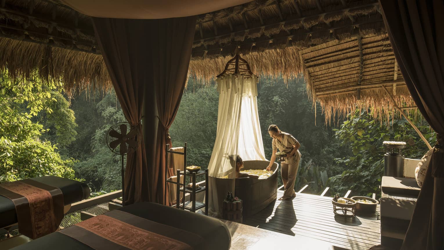 منتجع Four Seasons Tented Camp Golden Triangle