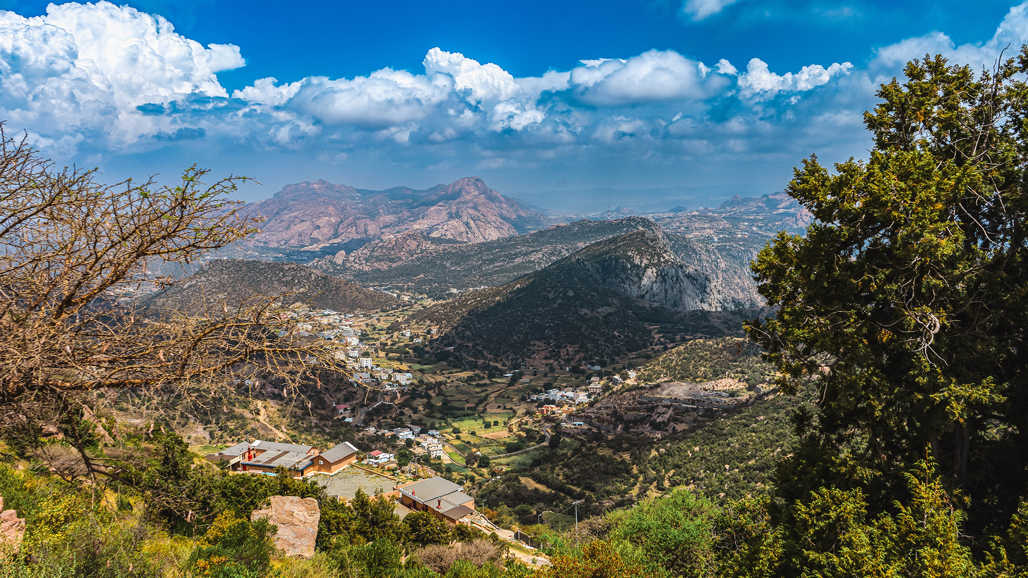 السودة وجهة مثالية للسفر وحدك والاستمتاع بالطبيعة الخلابة 