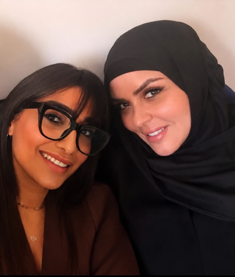 مها الصغير بالحجاب في حفل عيد ميلادها