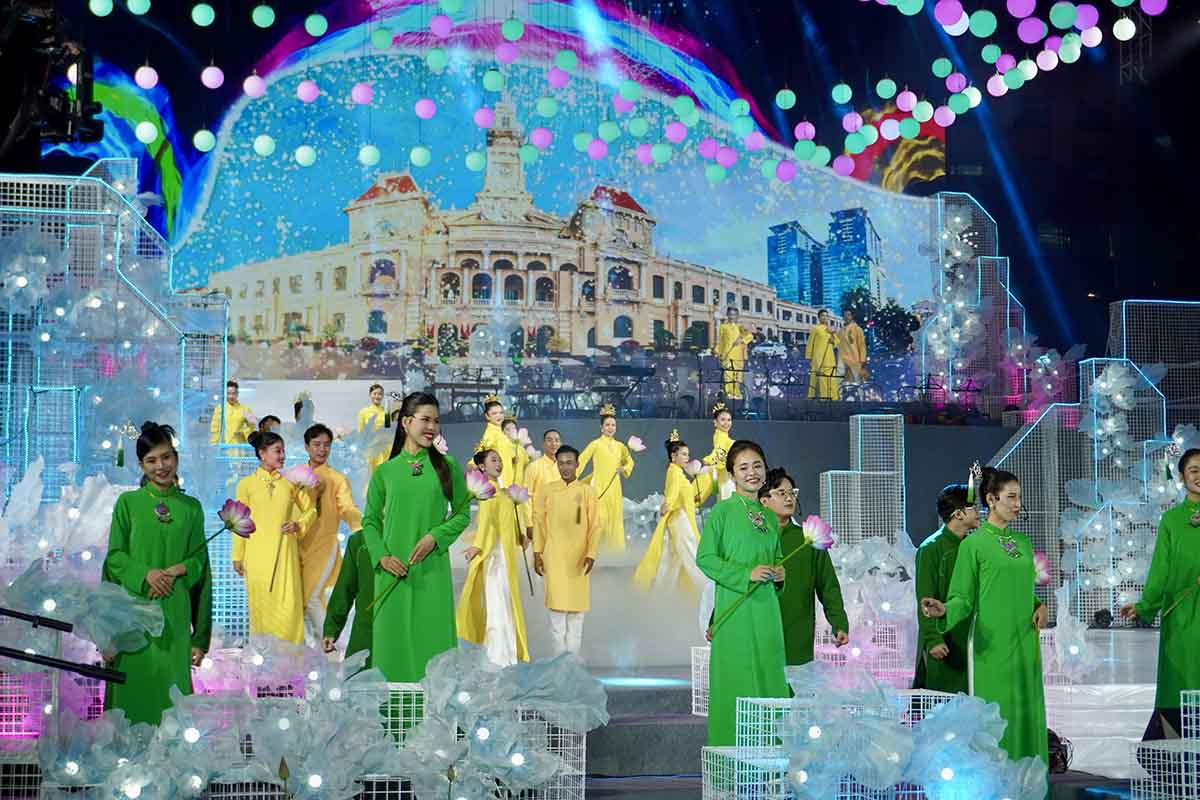 مهرجان مدينة هوشي منه لآو داي 2025