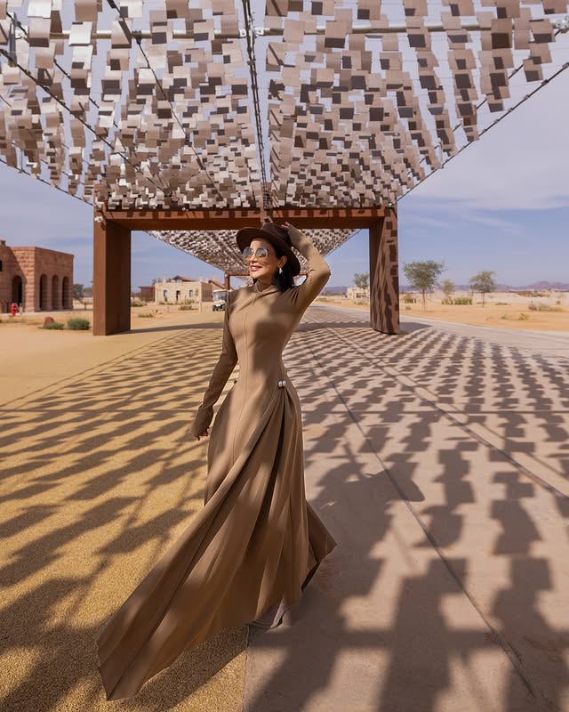 مهيرة عبد العزيز.. سحر الصحراء بلمسة "بوهيمية" راقية